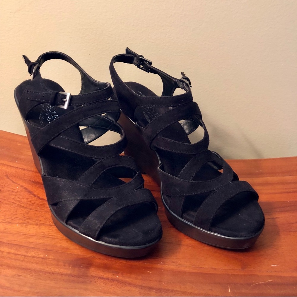 Aerosoles Black Strappy Wedges
